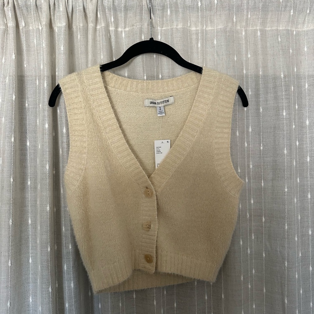 Urban Outfitters Women’s Cream V-Neck Sweater Vest